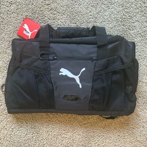 Nwt puma gym duffel bag
